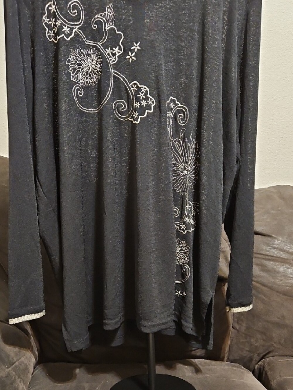 Avenue Black Long Sleeve Top with Cream Embroidery Trim - Picture 2 of 8